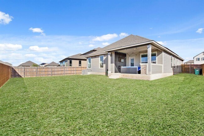 Building Photo - 102 Whitney Dr