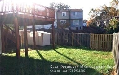 Building Photo - 8709 Susquehanna St