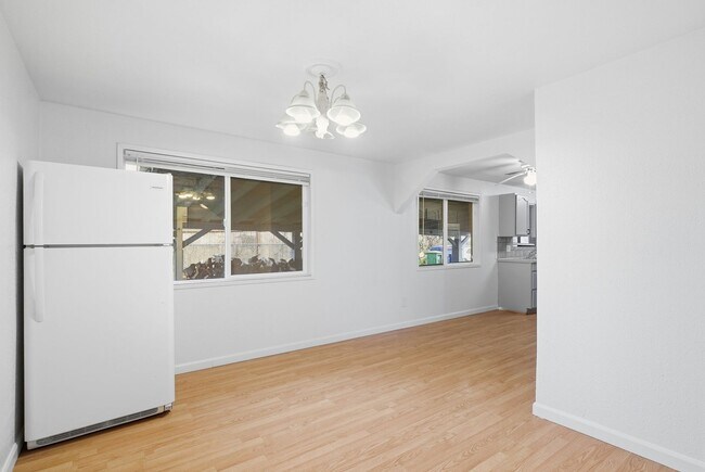 Building Photo - 3 BD | 2 BA Home with Great Backyard & Fireplace