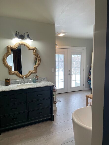 Building Photo - 12 Cloninger Ln