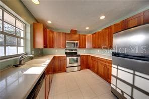 Building Photo - 3180 Oriole Rd