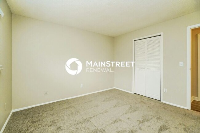 Building Photo - 5 Bedroom Pet-Friendly Home in COLUMBUS, O...