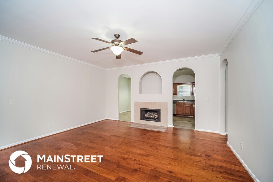 Building Photo - 5263 Promenade Dr