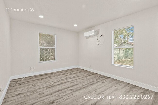 Building Photo - 2131 Steves Ave