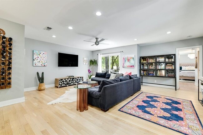 Building Photo - 3321 Windsor Rd