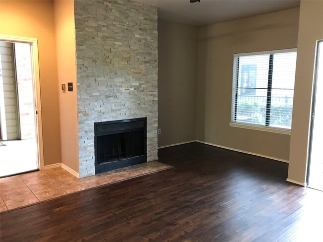 Building Photo - 2023 Gentryside Dr