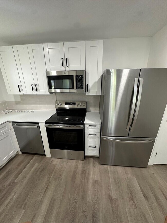 Primary Photo - 302 SW 15th St