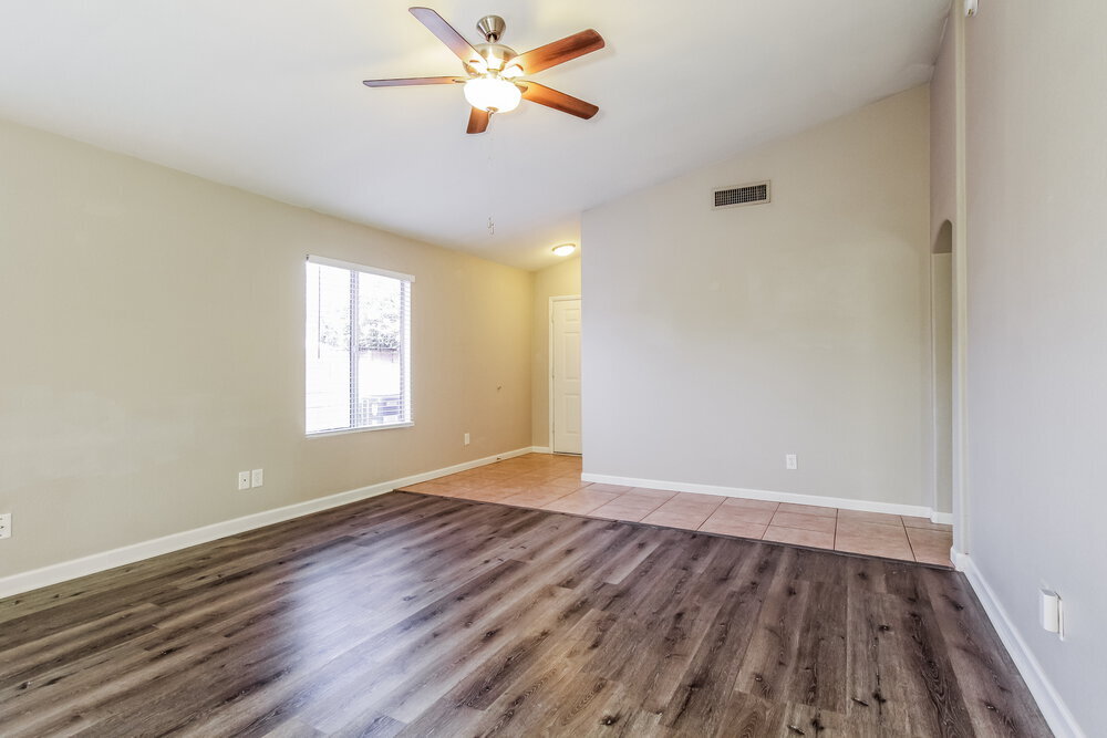 Building Photo - 5035 W Kristal Way