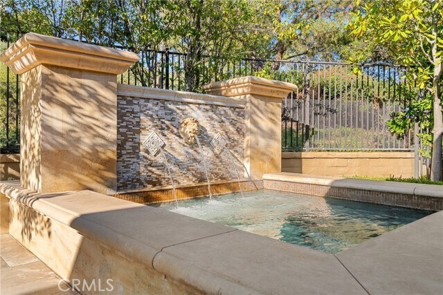 Building Photo - 7 Pacific Winds