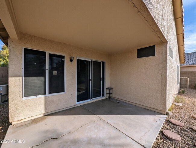 Building Photo - 9318 W Brown St