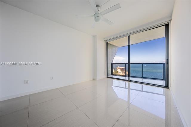 Building Photo - 460 NE 28th St