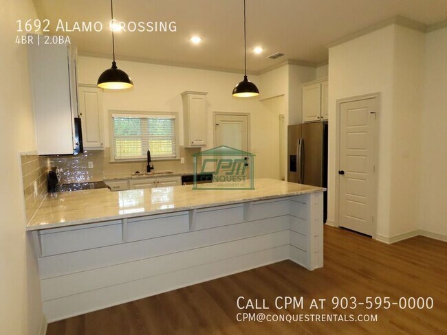 Building Photo - 1692 Alamo Xing Rd