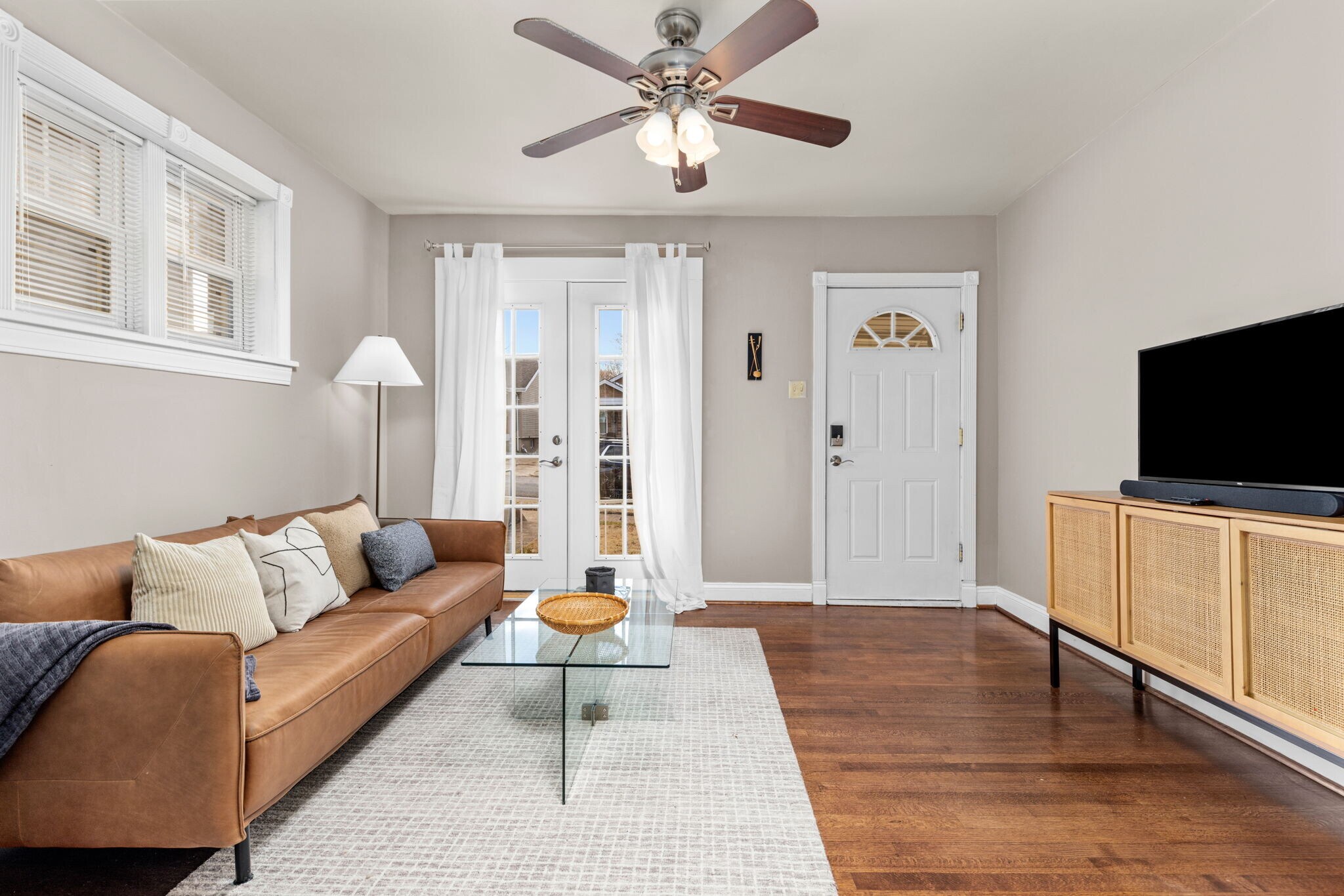 Building Photo - 6249 Odell St