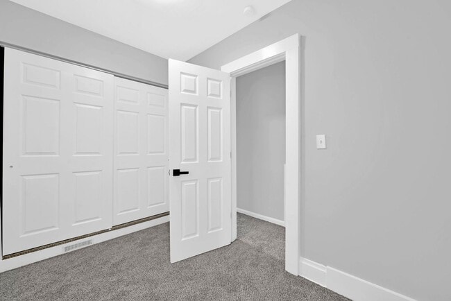 Building Photo - 342-344 East Morrill Avenue