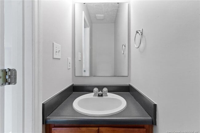 Building Photo - 1508 Quail Hollow Ct