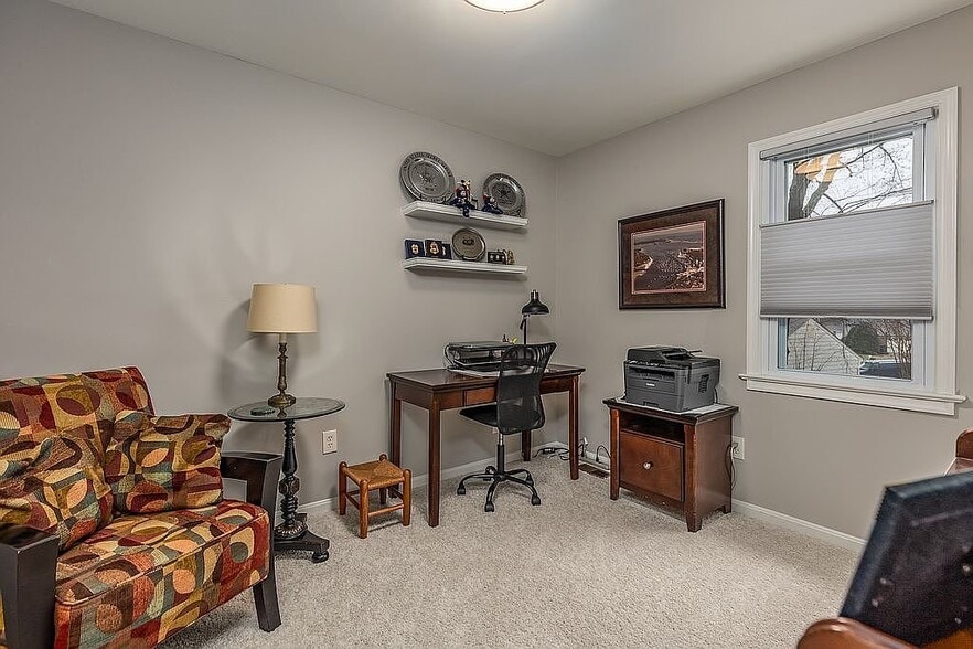 Building Photo - 9551 Pine Cluster Cir