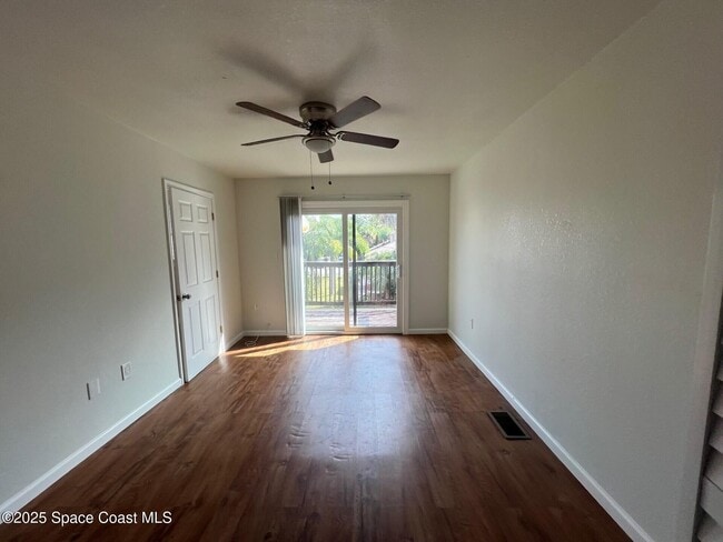 Building Photo - 1301 Arlington Ln NE