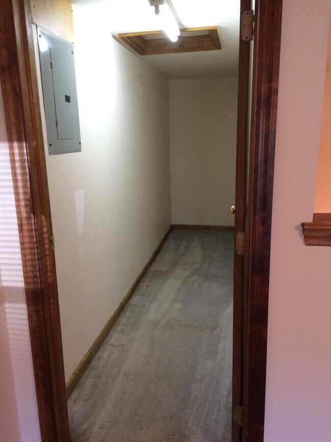 Building Photo - 2-Story, One Bedroom Loft Townhome AVAILABLE JUNE 2026 - Wernersville, PA