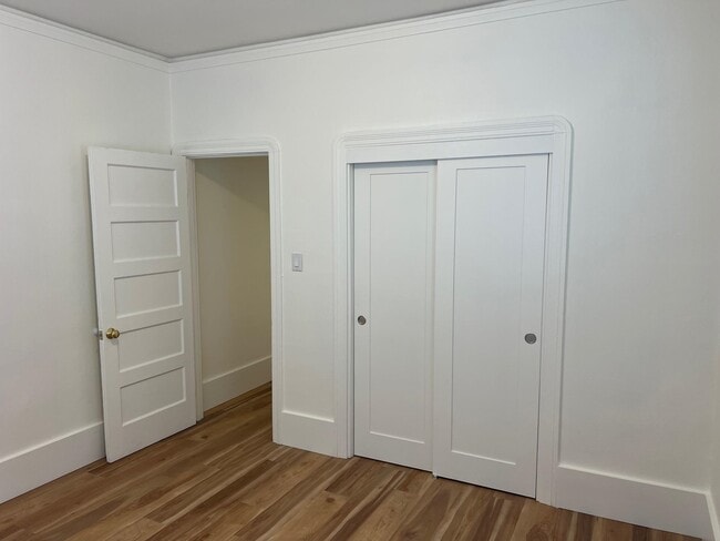 Building Photo - 708 N L St