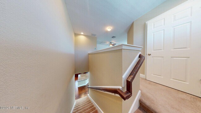 Building Photo - 285 Garden Wood Dr