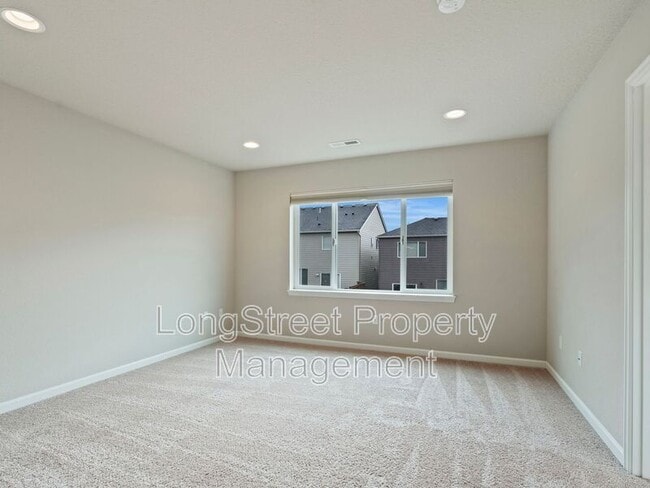 Building Photo - 16890 NW Viola St