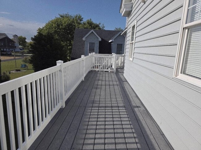 Building Photo - 6541 Broadwater Cir