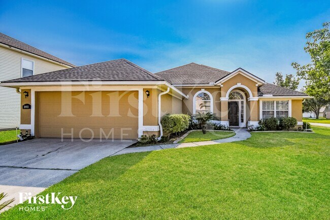 Building Photo - 2402 Bentshire Dr