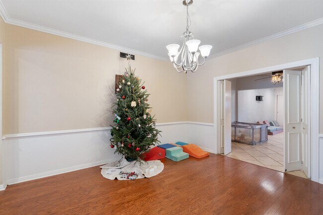 Building Photo - 817 Griner St