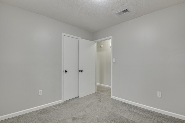 Building Photo - 2919 Cable Way