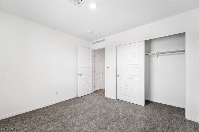 Building Photo - 1111 Saffron Toucan Ln