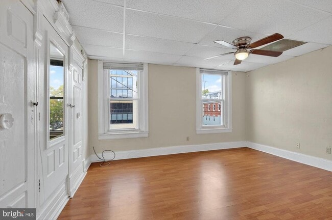 Building Photo - 4034 Baring St