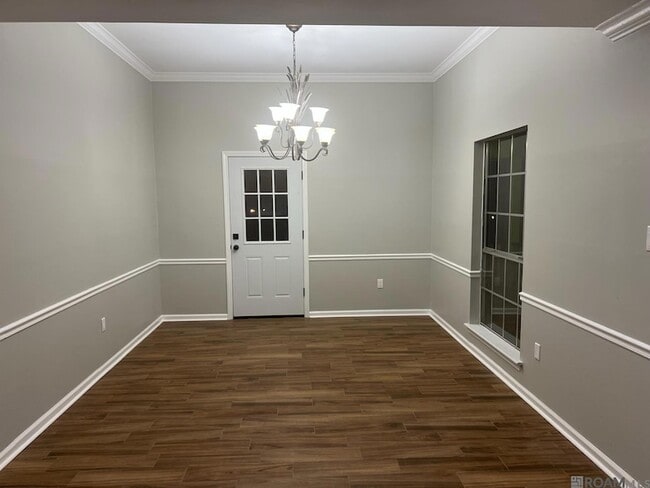Building Photo - 1719 Tallwood Dr