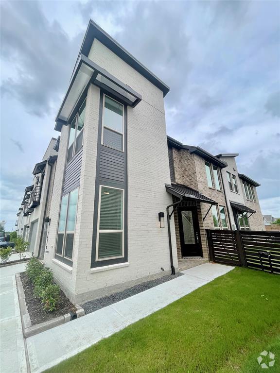 Building Photo - 16518 Amber Patina Ln