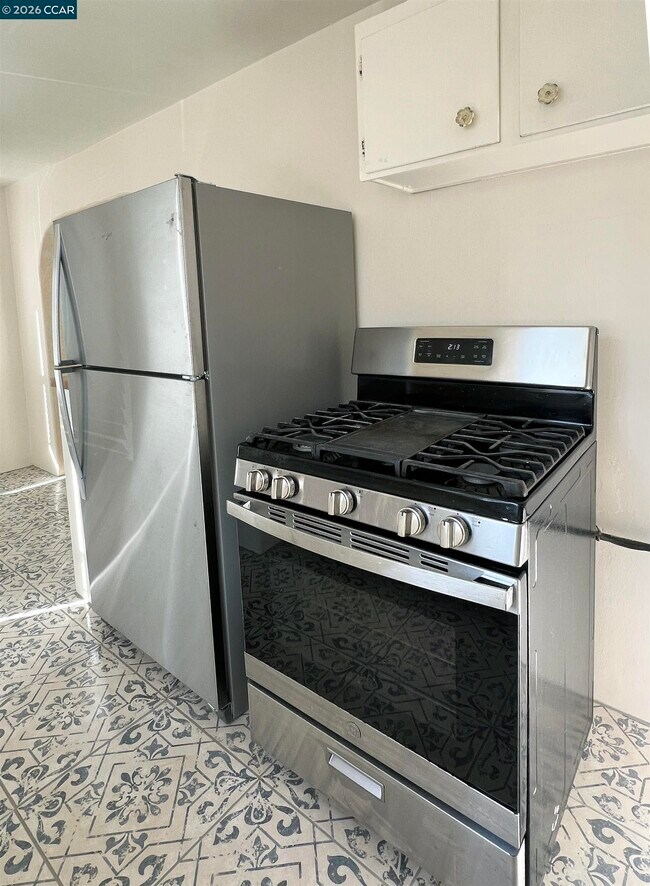 Building Photo - 192 Viewmont Ave