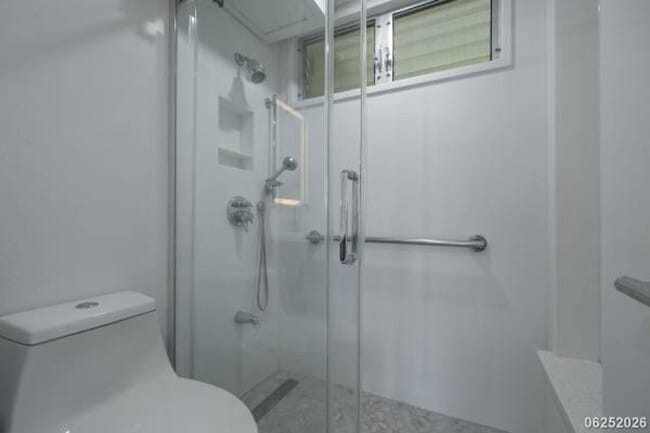 Building Photo - Fully Remodeled 1BR/1BA/1PKG Unit in Waialae Gardens (Kahala)
