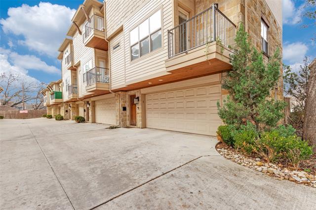 Building Photo - 6140 Oram St