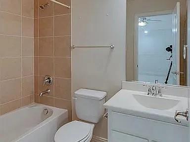 Building Photo - 3906 Plum Vista Pl