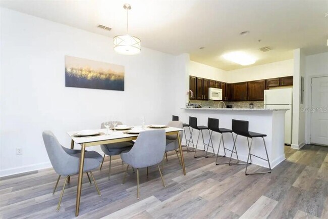 Building Photo - 3176 Feltrim Pl