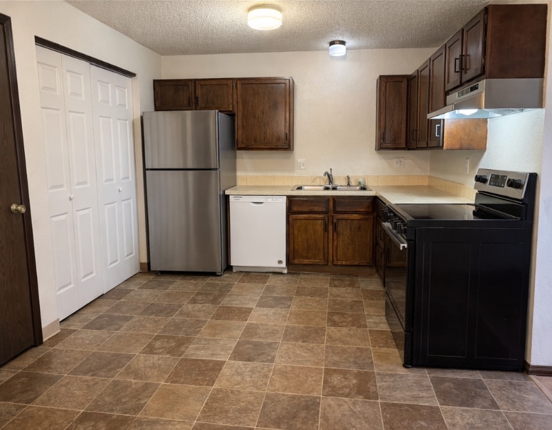 Building Photo - 139 Juniper Pl