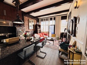 Building Photo - 25 St Marys Ct