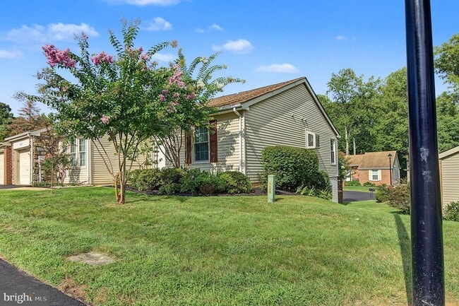 Building Photo - 2615 Point Lookout Cove