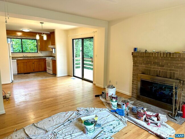 Building Photo - 143 Lake Saponi Dr