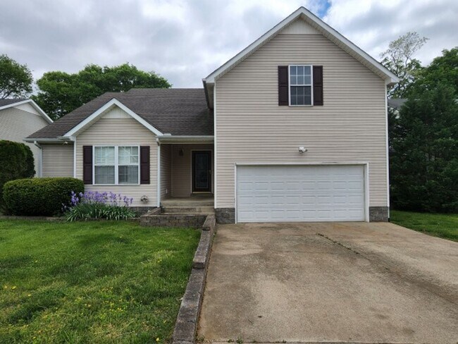 Primary Photo - $1850 3 Beds 2.5 Bath + Bonus Room & Storm...