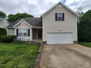 Building Photo - $1850 3 Beds 2.5 Bath + Bonus Room & Storm...