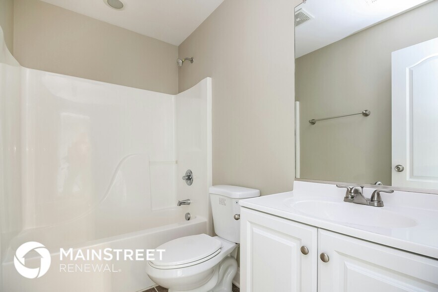 Building Photo - 4505 Stephen Oaks Way