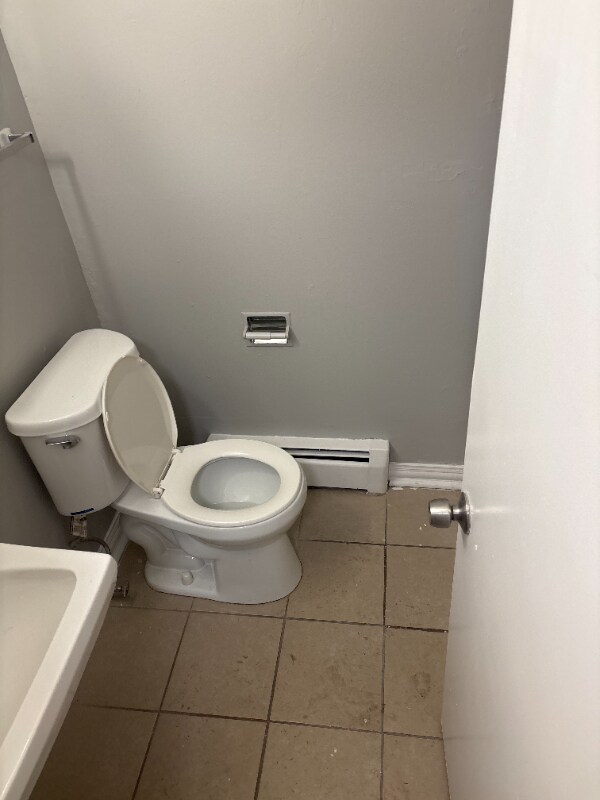 Building Photo - 10720 S Ridgeland Ave