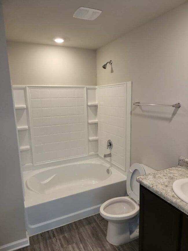 Building Photo - 48464 Fox Hollow Blvd