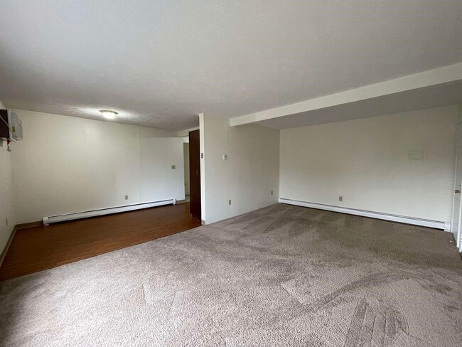 Building Photo - 3981 Brown Ave