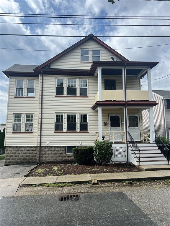 Primary Photo - 31-33 Evans St