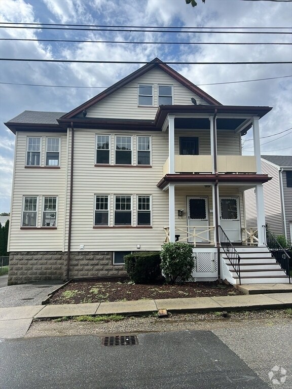 Building Photo - 31-33 Evans St